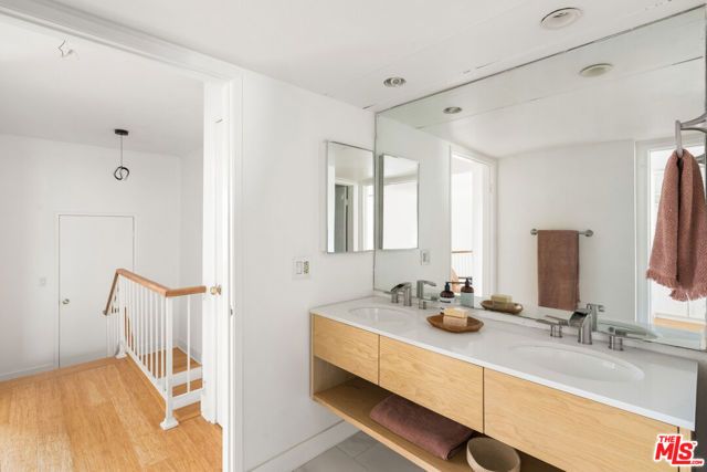 4658 Don Lorenzo Drive G, Los Angeles, CA 90008