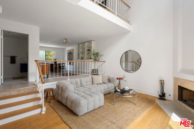 4658 Don Lorenzo Drive G, Los Angeles, CA 90008