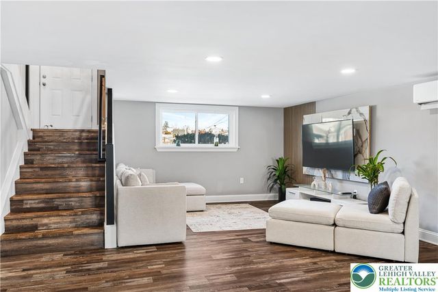 724 East Tilghman Street, Allentown City, PA 18109