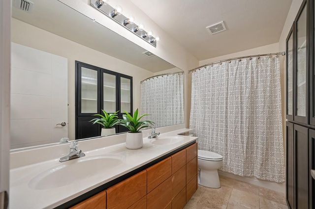 5310 Quane Ct, Rocklin, CA 95765