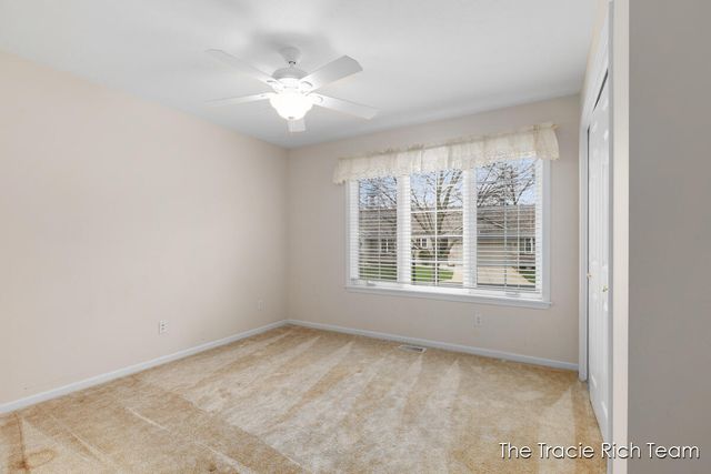 4889 Castle Hill Court, Rockford, MI 49341