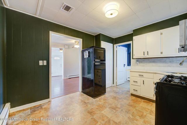 446 E Arverne Avenue, Ocean Gate, NJ 08740