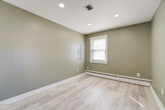 446 E Arverne Avenue, Ocean Gate, NJ 08740