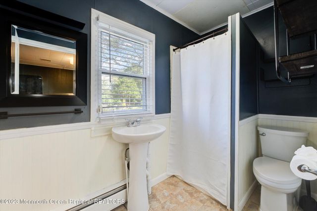 446 E Arverne Avenue, Ocean Gate, NJ 08740