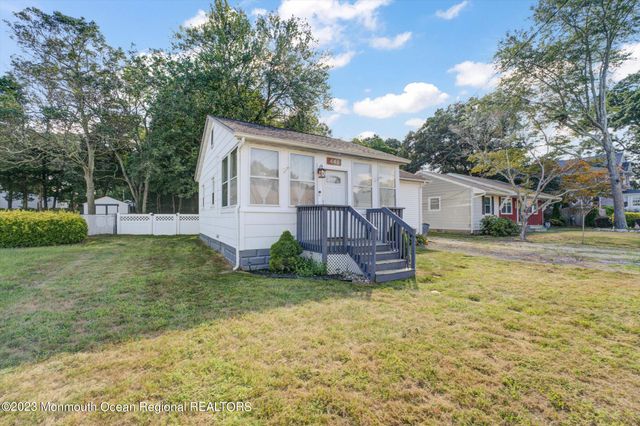 446 E Arverne Avenue, Ocean Gate, NJ 08740