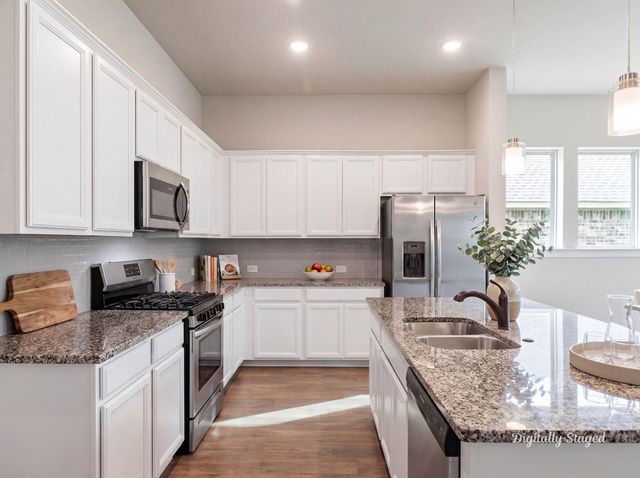 128 Winged Elm Court, Conroe, TX 77318