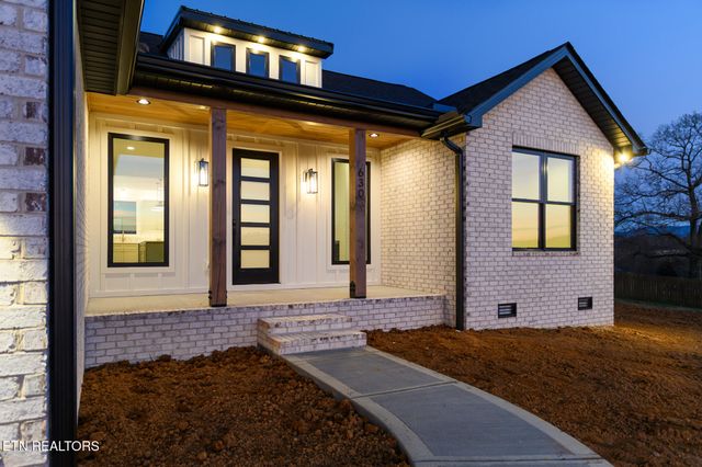 630 Greenfern Tr, Seymour, TN 37865