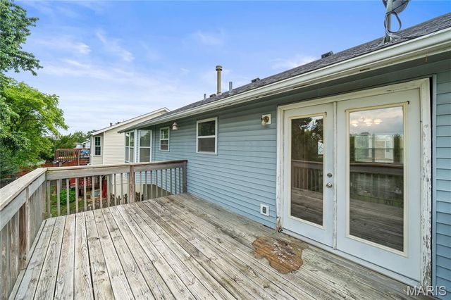 1739 Knoll Terrace, St Peters, MO 63376