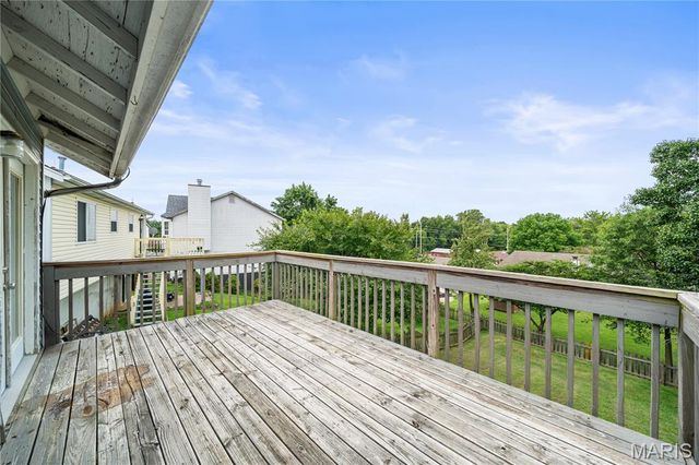 1739 Knoll Terrace, St Peters, MO 63376
