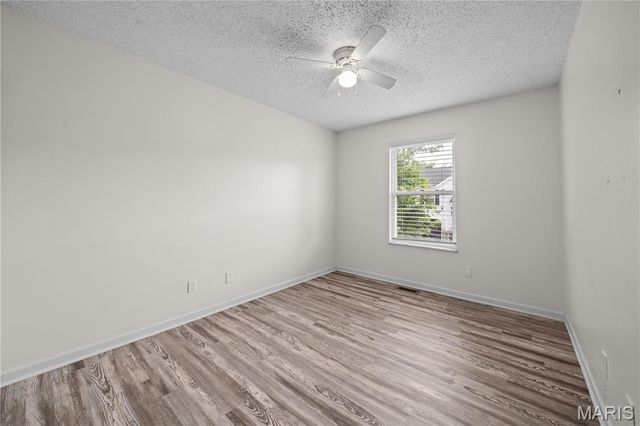 1739 Knoll Terrace, St Peters, MO 63376