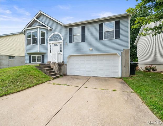 1739 Knoll Terrace, St Peters, MO 63376