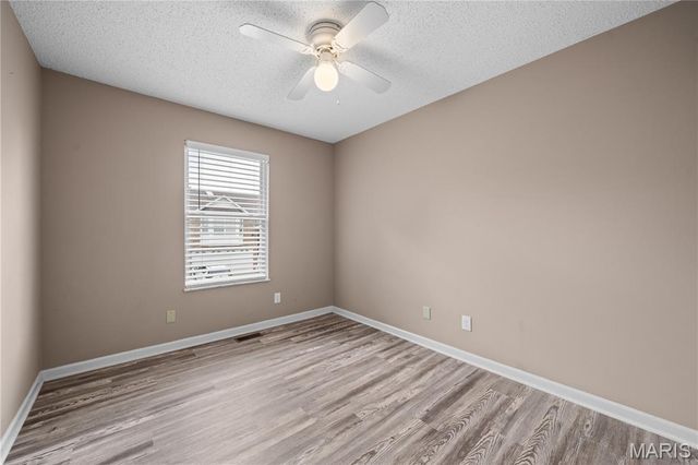 1739 Knoll Terrace, St Peters, MO 63376