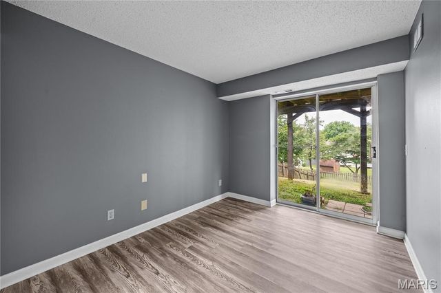 1739 Knoll Terrace, St Peters, MO 63376