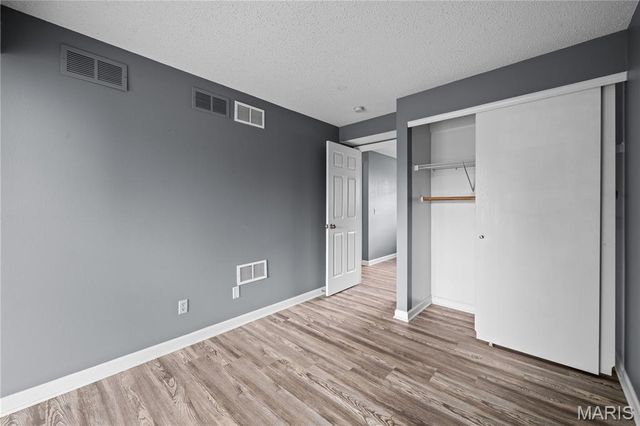1739 Knoll Terrace, St Peters, MO 63376