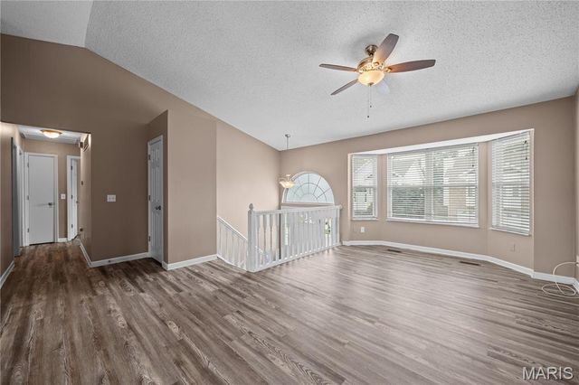 1739 Knoll Terrace, St Peters, MO 63376