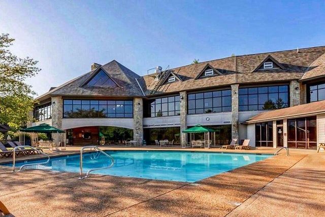 380 Beechwood Drive, Branson West, MO 65737