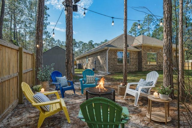 6898 Loysburg Street, Navarre, FL 32566