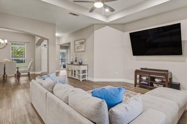 6898 Loysburg Street, Navarre, FL 32566