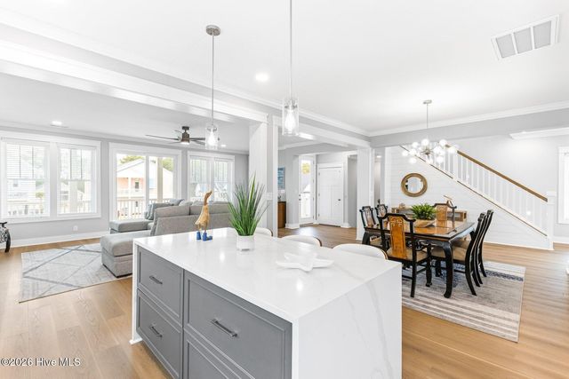 367 Spicer Lake Drive, Holly Ridge, NC 28445