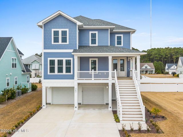 367 Spicer Lake Drive, Holly Ridge, NC 28445