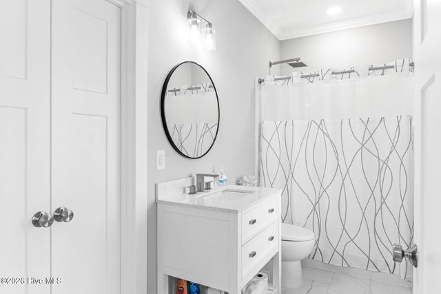 367 Spicer Lake Drive, Holly Ridge, NC 28445