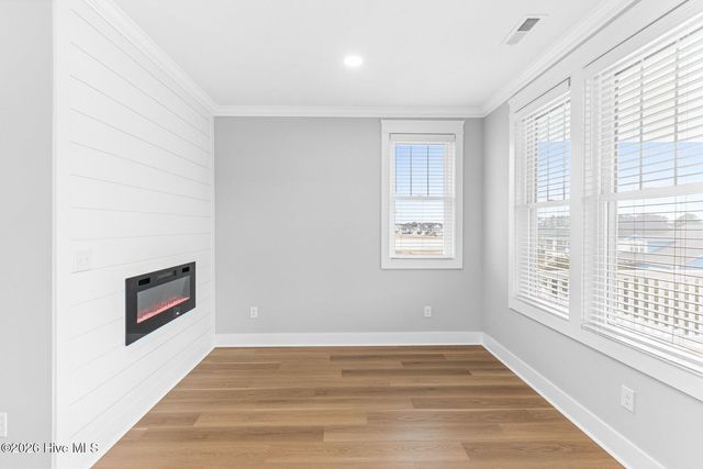 367 Spicer Lake Drive, Holly Ridge, NC 28445