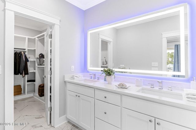 367 Spicer Lake Drive, Holly Ridge, NC 28445