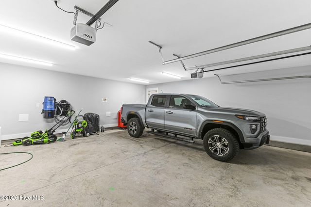 367 Spicer Lake Drive, Holly Ridge, NC 28445