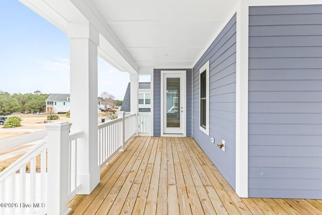 367 Spicer Lake Drive, Holly Ridge, NC 28445