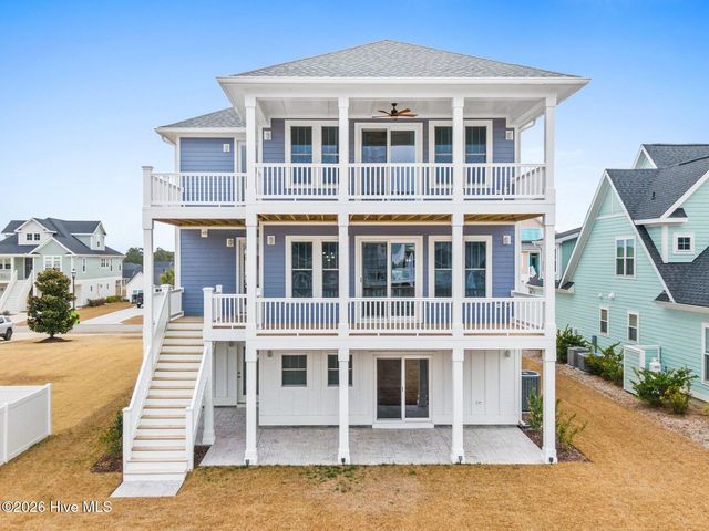 367 Spicer Lake Drive, Holly Ridge, NC 28445