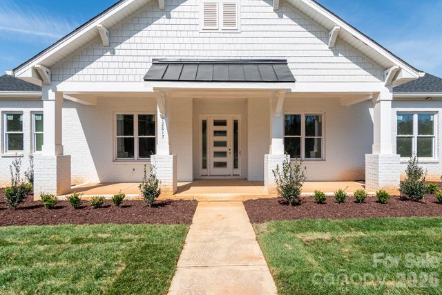 12817 Mayes Road, Huntersville, NC 28078