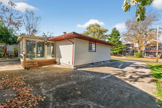 2579 Eakin Road, Columbus, OH 43204