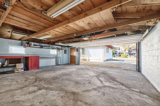 2579 Eakin Road, Columbus, OH 43204