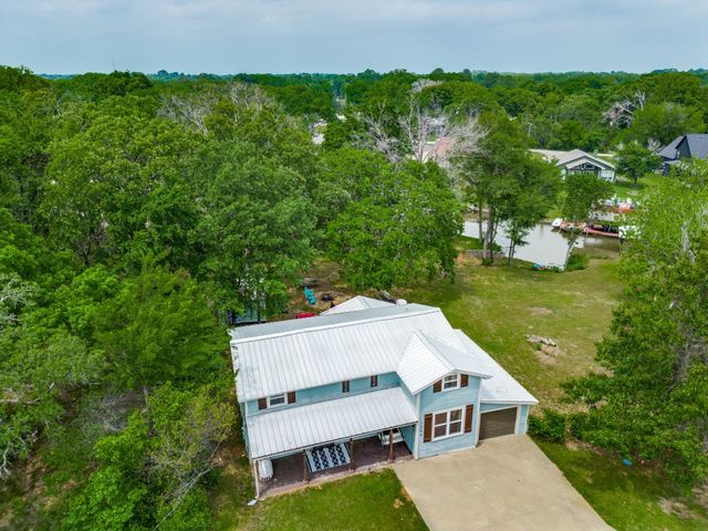 1204 Tupuna Court, Tool, TX 75143