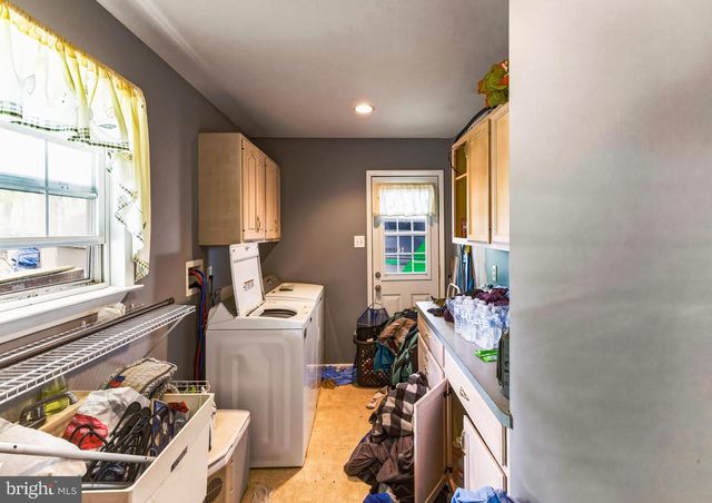 283 PINE AVE, Egg Harbor Township, NJ 08234