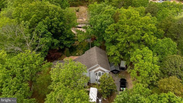 283 PINE AVE, Egg Harbor Township, NJ 08234