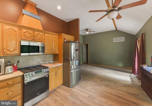 283 PINE AVE, Egg Harbor Township, NJ 08234