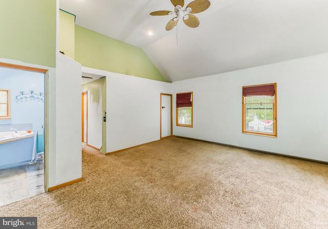 283 PINE AVE, Egg Harbor Township, NJ 08234