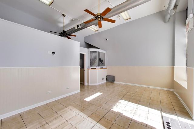 3224 W Armitage Avenue, Chicago, IL 60647