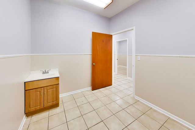 3224 W Armitage Avenue, Chicago, IL 60647