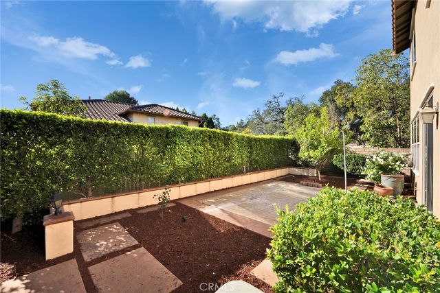 1060 Rose, Pasadena, CA 91107