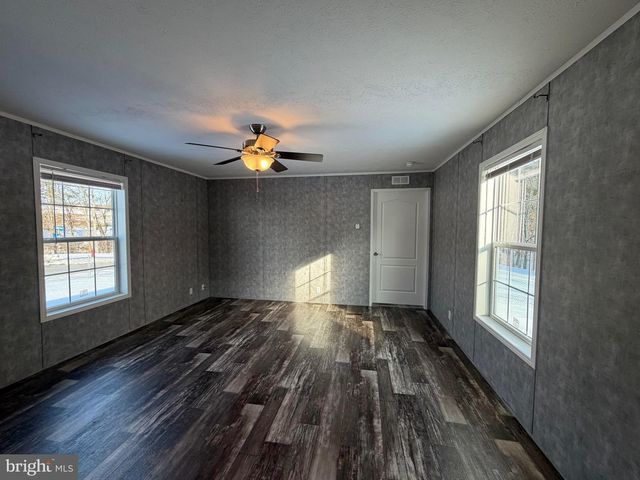 425 CIDER PRESS RD, Lock Haven, PA 17745