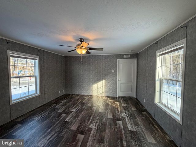 425 CIDER PRESS RD, Lock Haven, PA 17745