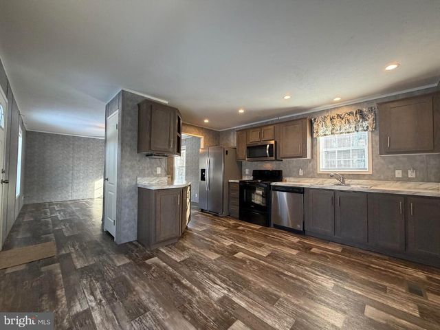 425 CIDER PRESS RD, Lock Haven, PA 17745