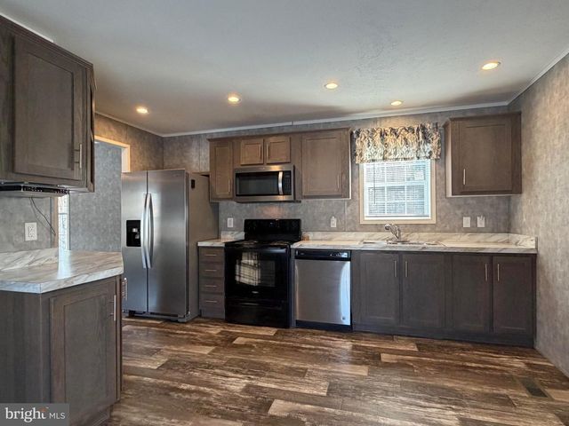 425 CIDER PRESS RD, Lock Haven, PA 17745