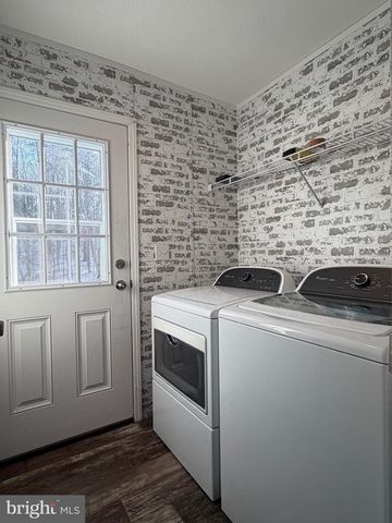 425 CIDER PRESS RD, Lock Haven, PA 17745