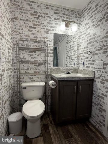 425 CIDER PRESS RD, Lock Haven, PA 17745