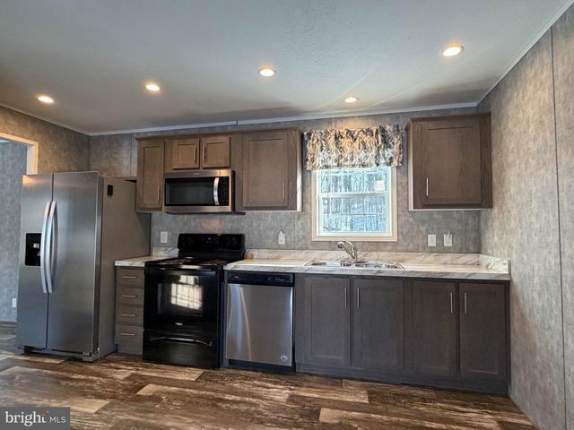 425 CIDER PRESS RD, Lock Haven, PA 17745