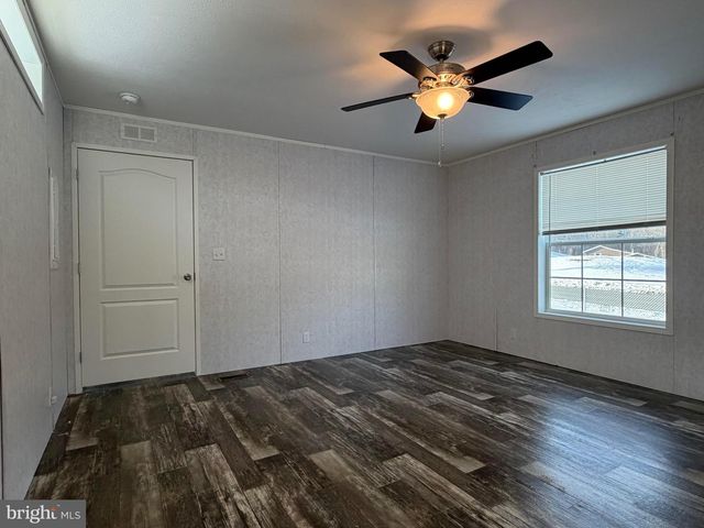 425 CIDER PRESS RD, Lock Haven, PA 17745