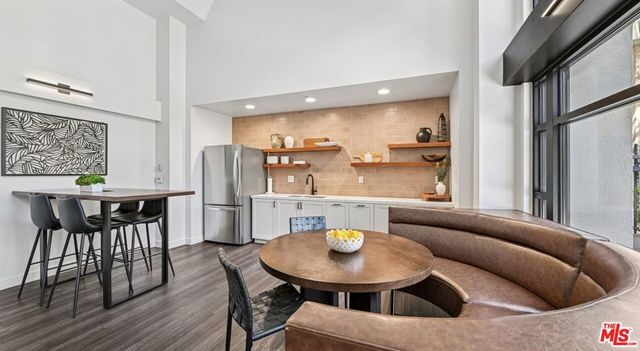 290 N Hudson Avenue 101W, Pasadena, CA 91101